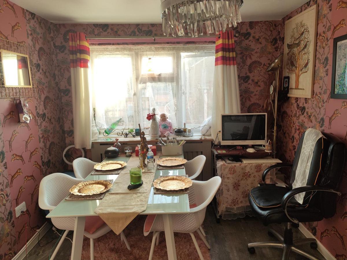 Ferienwohnung Keyhaven Walk Manchester Exterior foto